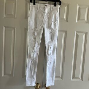 Hollister Women’s White Ripped Ultra High-Rise Jean Jegging Size 3S